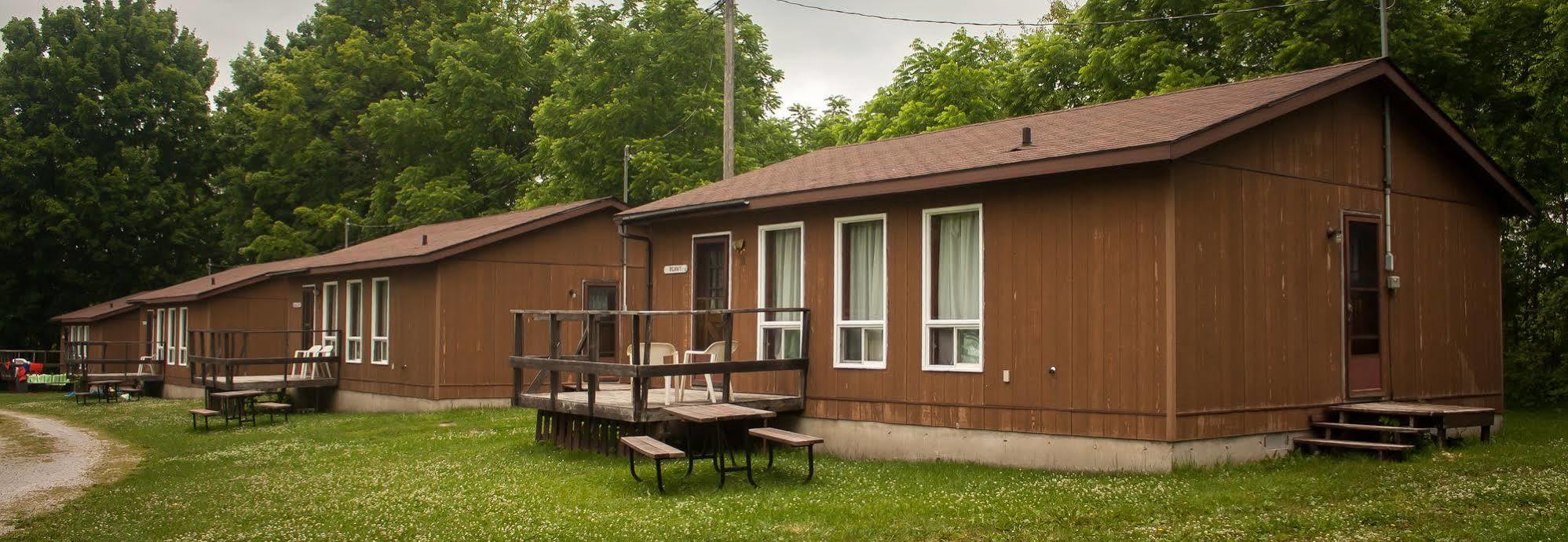 Lake Dalrymple Resort Lagoon City Exterior photo
